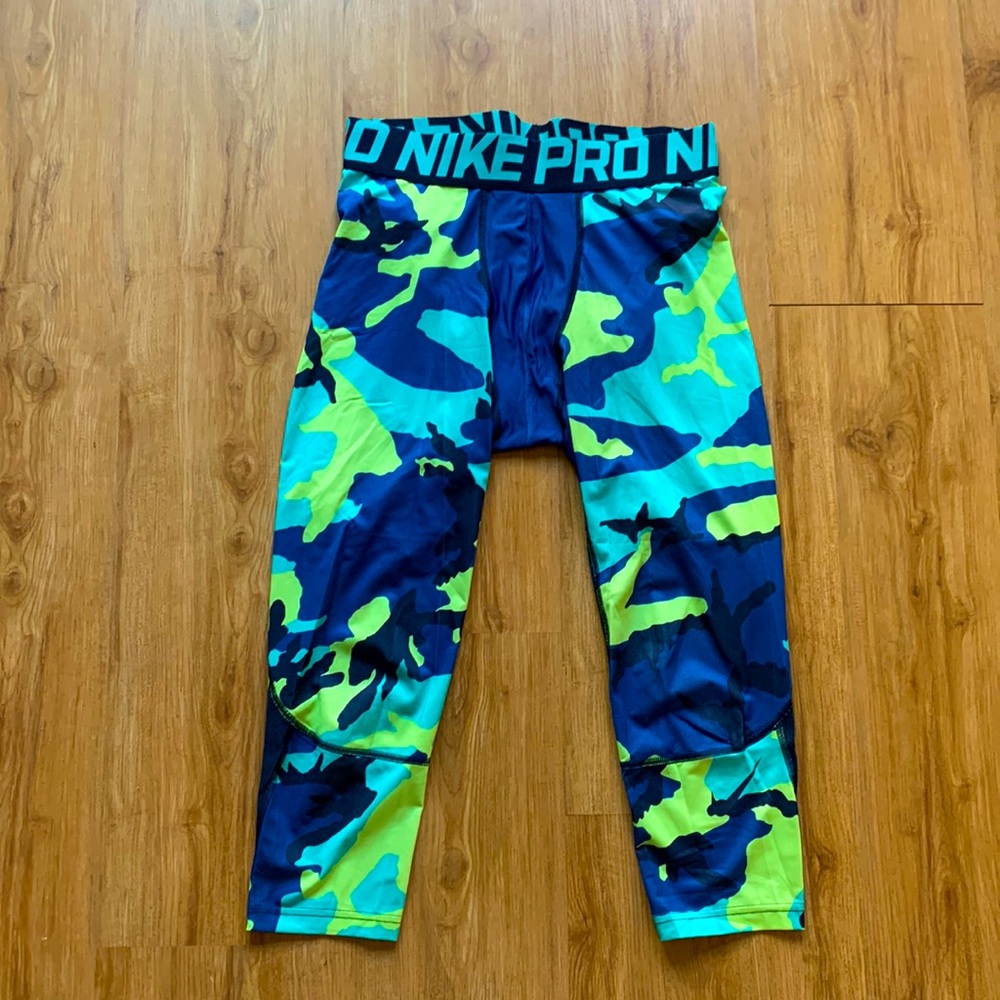 Nike Pro Digital Camo 3/4 Length Compression Tights